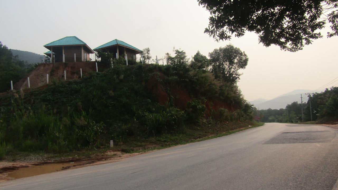 Chomdoy Bungalow & Restaurant Luang Namtha Buitenkant foto
