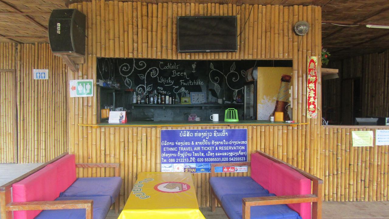 Chomdoy Bungalow & Restaurant Luang Namtha Buitenkant foto