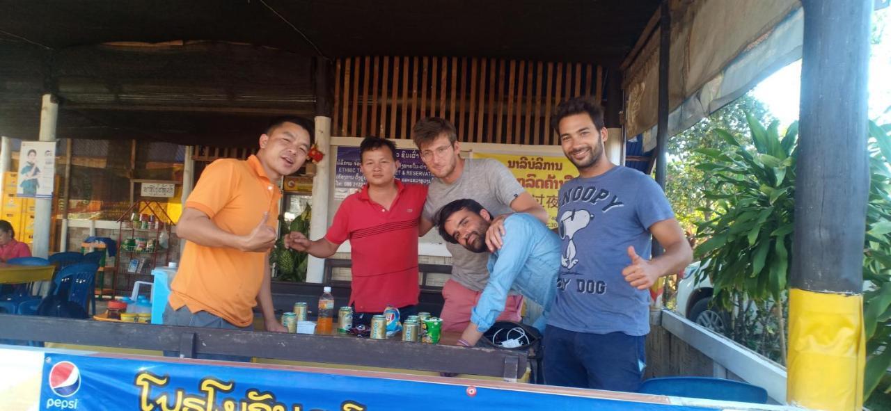 Chomdoy Bungalow & Restaurant Luang Namtha Buitenkant foto